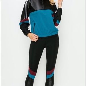 2pc versatile fun set. Can be worn casually and dressed up. Can be separated!